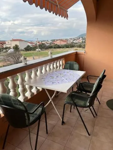 Mira Barbat na Rabu
