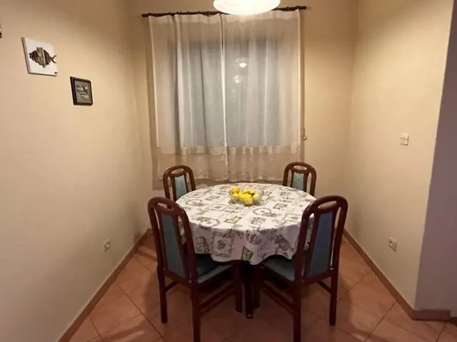 Mira Barbat na Rabu